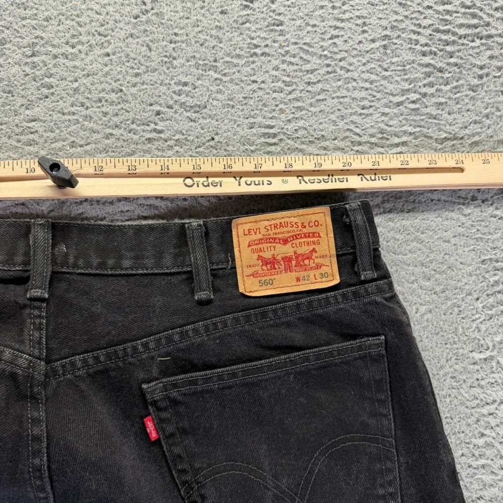 Vintage Levi's 560 Jeans Men's 42x30 Black Cotton Denim Straight Workwear Retro